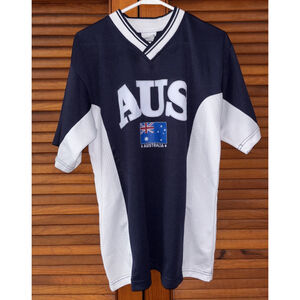 AUSTRALIA AUS AUSTRALIA ROO SHORT SLEEVE SHIRT SIZE MEDIUM